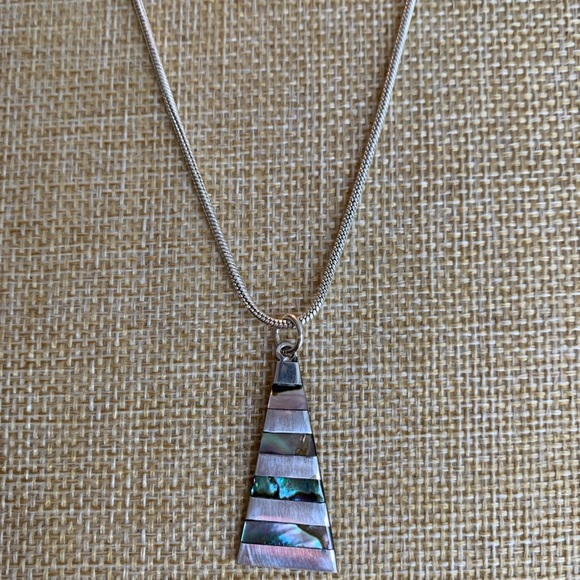 Vintage pendant alpaca sterling and abalone inlay on new sterling chain - Picture 2 of 5